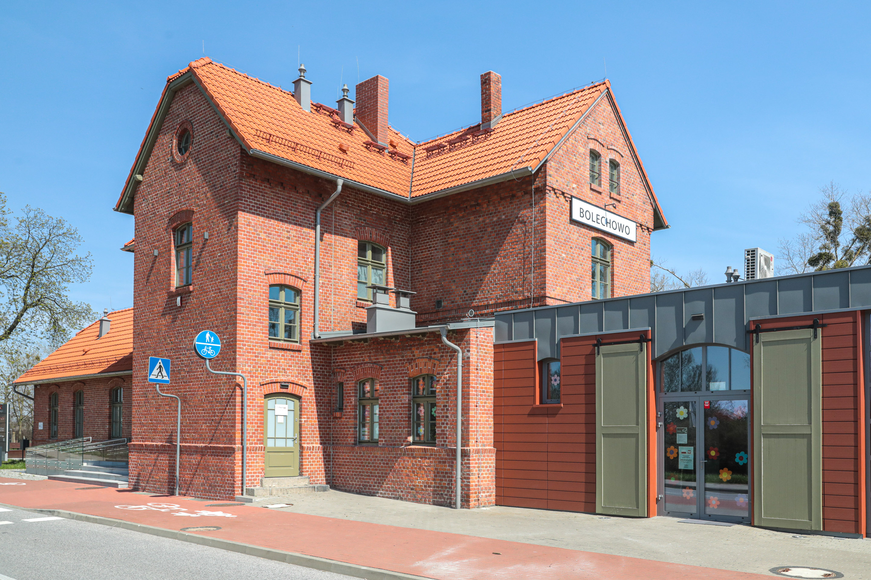 O czym szumią kasztany w Bolechowie i Promnicach - 1