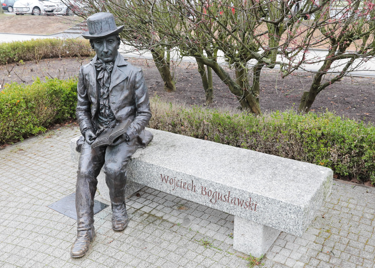 Mniej lub bardziej znani z Gminą Suchy Las związani - 1