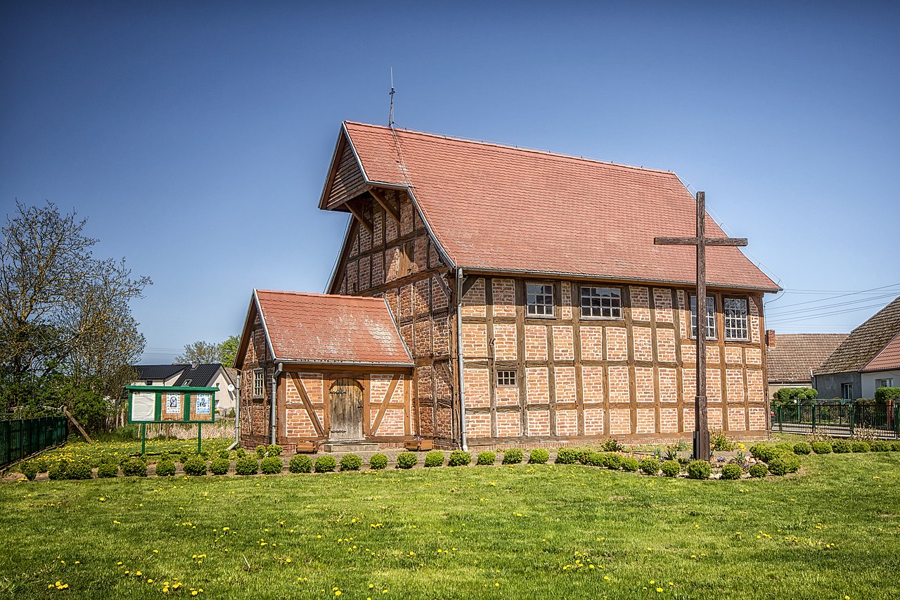 Dwie wsie na uboczu - 1