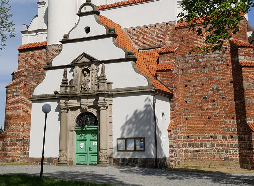 Po Wągrowcu z księdzem Jakubem Wujkiem