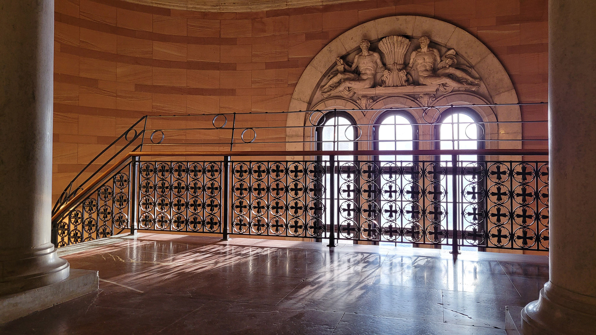 Zamek Cesarski w Poznaniu Tropem historii - 1