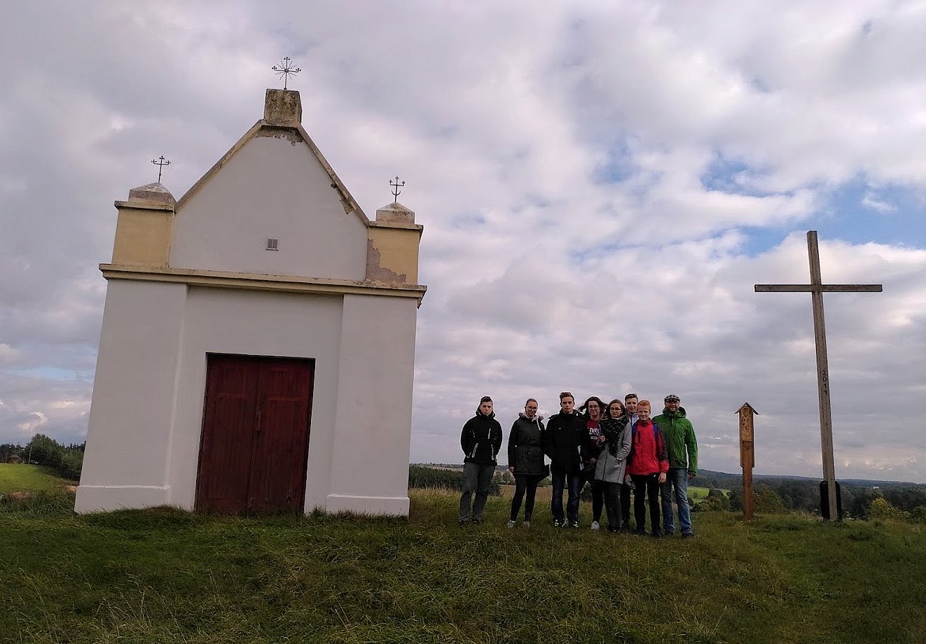 Gonią(dz)c historię - 1