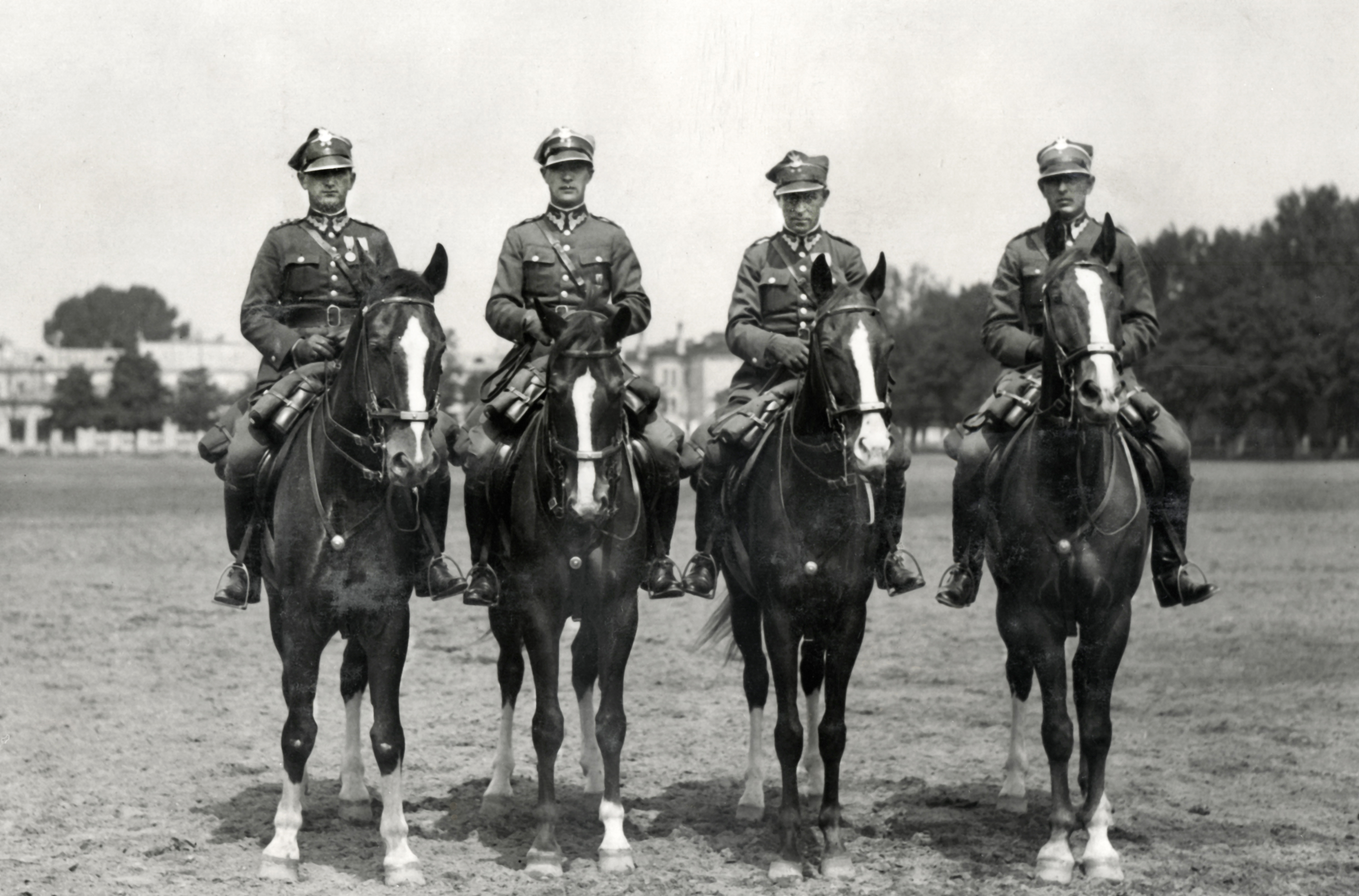 Łańcuckim szlakiem 10 Pułku Strzelców Konnych - 1