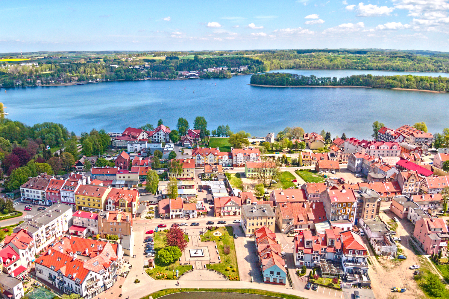 Spacer z architekturą nad Czosem