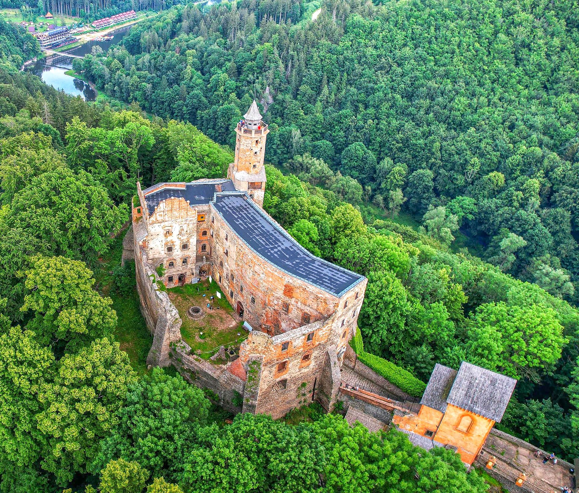 Zamek Grodno - na styku gotyku i renesansu - 1